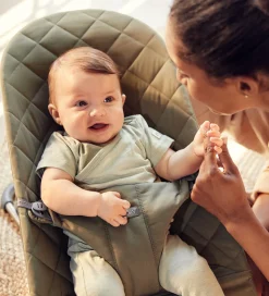 BabyBjörn Skråstol - Bliss - Classic Quiltet - Mørkegrøn