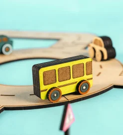 Crateit Kreasæt - Crateit Town - Træ - Bus Adventures