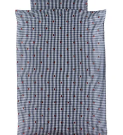Flöss Sengetøj - Baby - Nolly - Berry blue check