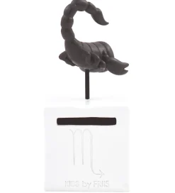 Kids by Friis Sparebøsse - 6x6x14 cm - Skorpionen