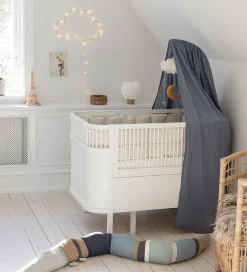 Sebra Sengehimmel - Sky - Dobbyvævet - Forest Lake Blue