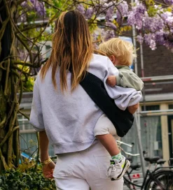 Wildride Bæresele - The Toddler Swing - Black Rib